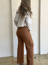 Load image into Gallery viewer, Give a Latte Linen Cargo Pants
